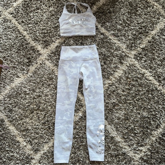 Lululemon Workout Set - Picture 16 of 16